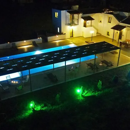Parissis Eden Skiathos * Troulos