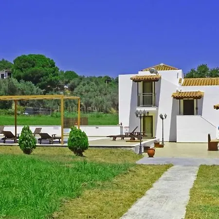 Villa Parissis Eden Skiathos, A Mediterranean Hideaway *