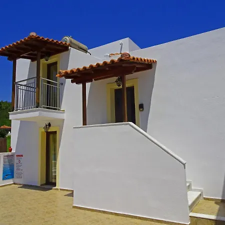 Parissis Eden Skiathos, A Mediterranean Hideaway * Troulos