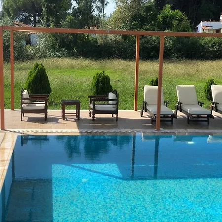 Villa Parissis Eden Skiathos, A Mediterranean Hideaway