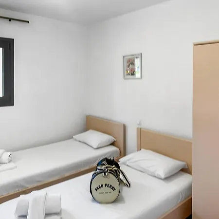 Parissis Eden Skiathos, A Mediterranean Hideaway