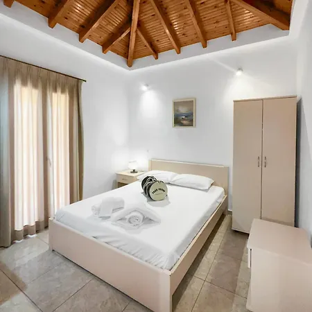 Parissis Eden Skiathos, A Mediterranean Hideaway * Troulos