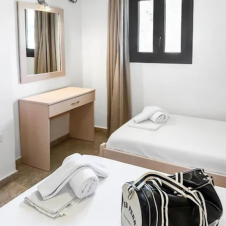 Parissis Eden Skiathos, A Mediterranean Hideaway