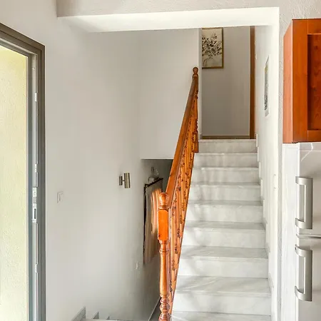 Parissis Eden Skiathos, A Mediterranean Hideaway