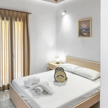 Parissis Eden Skiathos, A Mediterranean Hideaway * Troulos
