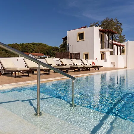 Parissis Eden Skiathos, A Mediterranean Hideaway Villa *