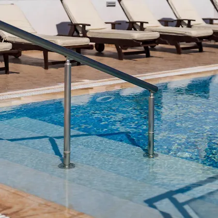 Villa Parissis Eden Skiathos, A Mediterranean Hideaway *