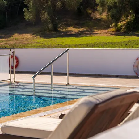 Villa Parissis Eden Skiathos, A Mediterranean Hideaway Troulos