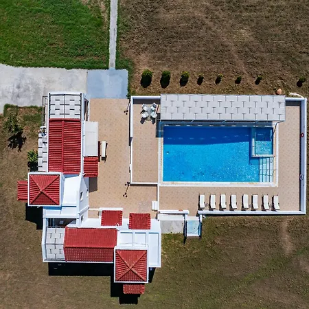 Parissis Eden Skiathos, A Mediterranean Hideaway * Troulos