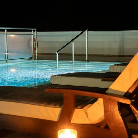 Villa Parissis Eden Skiathos, A Mediterranean Hideaway *