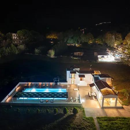 Parissis Eden Skiathos, A Mediterranean Hideaway Troulos