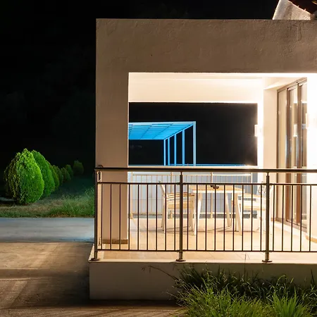 Parissis Eden Skiathos, A Mediterranean Hideaway * Troulos